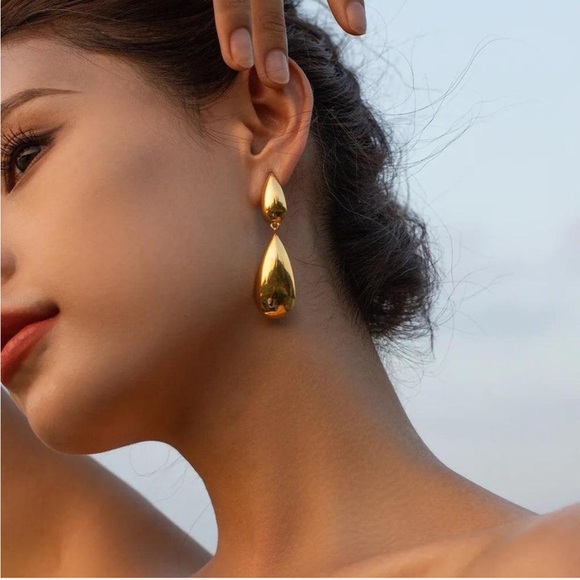 18k Gold Plated Drop Earrings - Picture 2 of 2